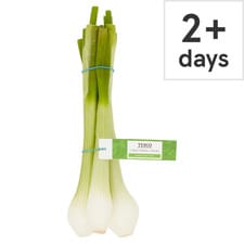 Tesco Large Spring Onions Bunched 130G