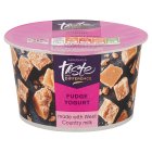 Sainsbury's West Country Creamy Fudge Yogurt, Taste the Difference 150g