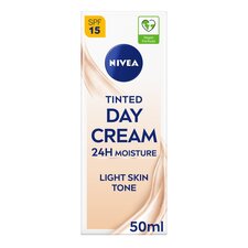 NIVEA Tinted Day Cream Moisturiser Light Skin Tone SPF15 50ml