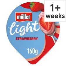 Müller Light Fat Free Strawberry Yogurt 160g