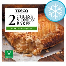 Tesco 2 Cheese & Onion Bakes 260G