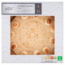 Tesco Finest Simnel Cake 850G