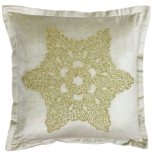 Riva Paoletti Wonderland Snowflake Christmas Cushion Cover - Champagne - 50x50cm