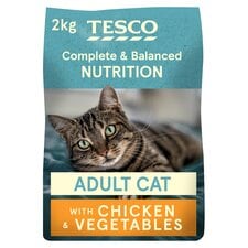 Tesco Adult Chicken & Vegetables Dry Cat Food 2Kg