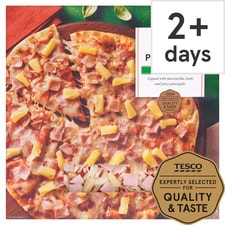 Tesco Stonebaked Ham & Pineapple Pizza 322G