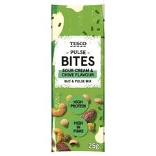 Tesco Sour Cream Chive Flavoured Pulse & Nut Mix 25G