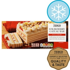 Tesco Strawberry Gateau Bar 400G