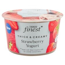 Tesco Finest Strawberry Yogurt 150G