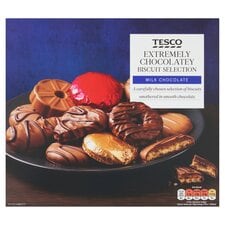 Tesco Extremely Milk Chocolatey Biscuit Selection 400G