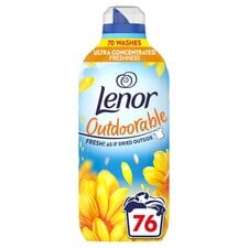 Lenor Outdoorable Fabric Conditioner Summer Breeze 1.064L 76 Washes