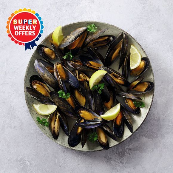 Specially Selected Scottish Cooked Mussels Tomato & Chorizo 450g