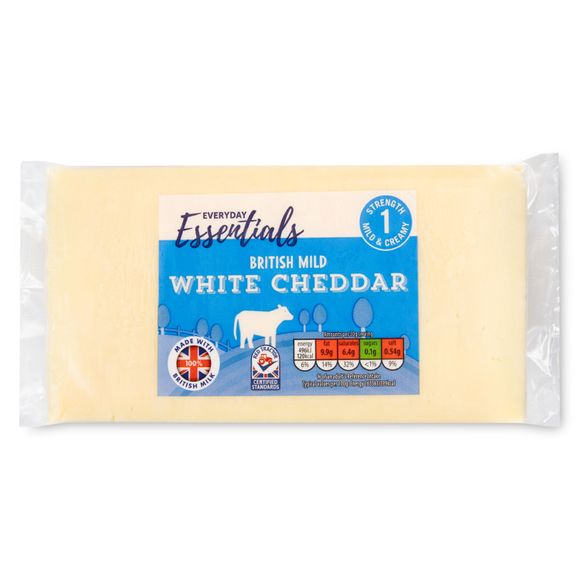 Everyday Essentials British Mild White Cheddar 900g