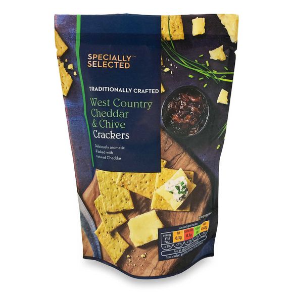 Specially Selected Somerset Cheddar & Chive Crackers 45g