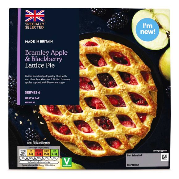 Specially Selected Bramley Apple & Blackberry Lattice Pie 466g