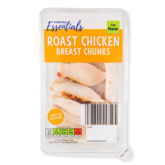 Everyday Essentials Roast Chicken Breast Chunks 90g