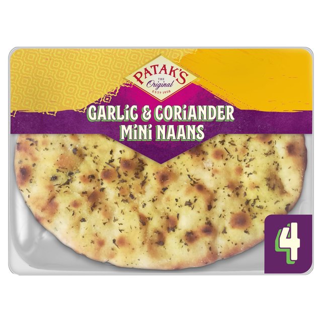 Patak's 4 Flame Baked Garlic & Coriander Mini Naans