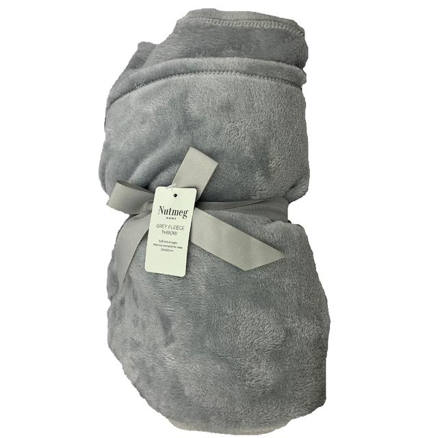 Nutmeg Home Grey Fleece Throw 150x120cm 