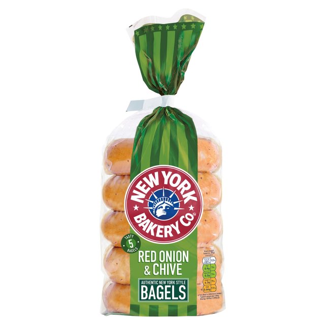 New York Bakery Co. Red Onion & Chive Bagels 5 per pack