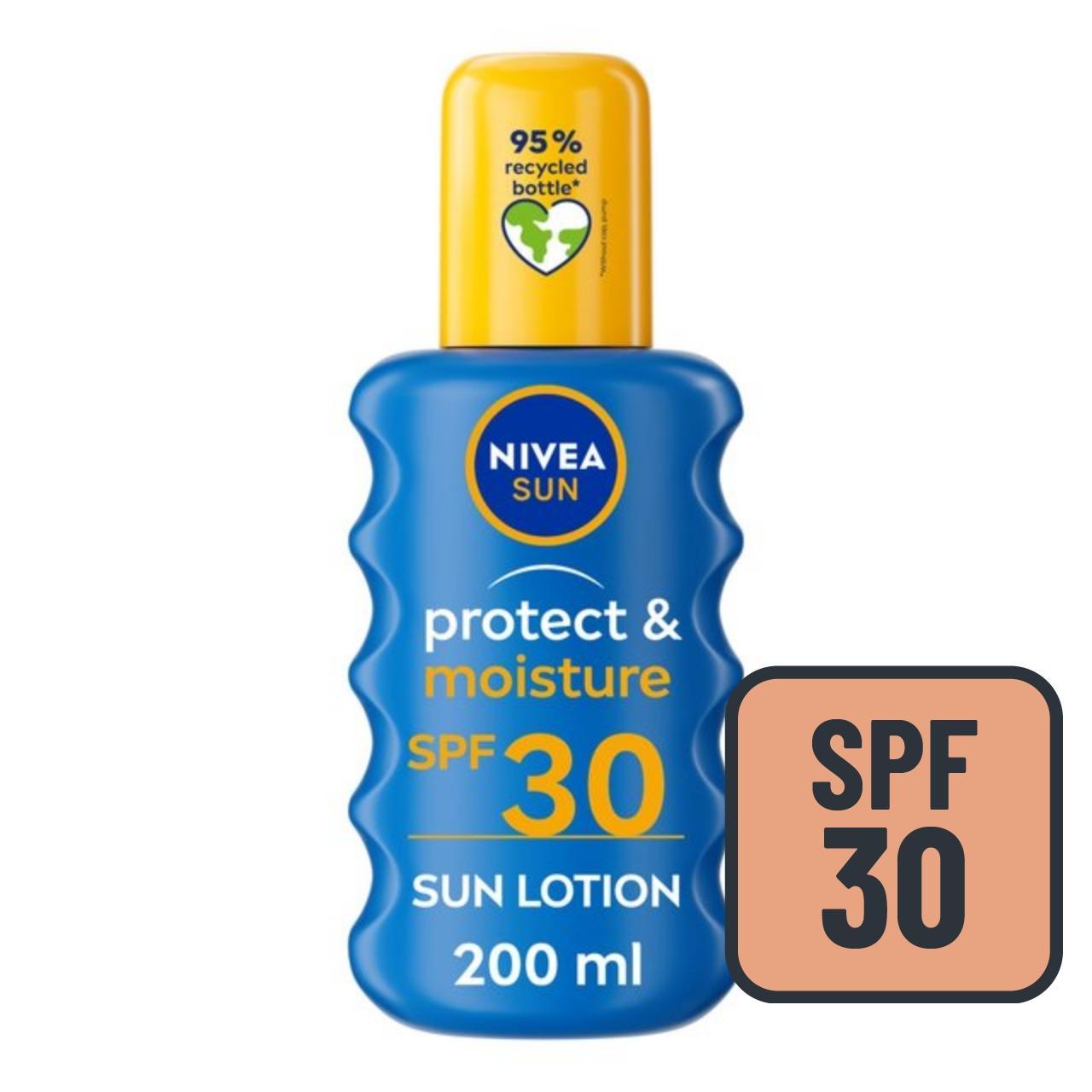 NIVEA SUN Protect & Moisture Sun Cream Spray SPF30  200ml