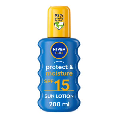 Nivea SUN Protect & Moisture Sunscreen Spray SPF 15