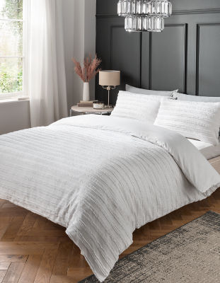 George Home White Luxury Tufted Washed Cotton Duvet Set - Super King