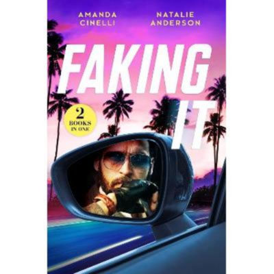 Paperback Faking It by Amanda Cinelli